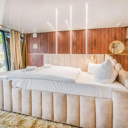 Hausboot Relax 4* Загард